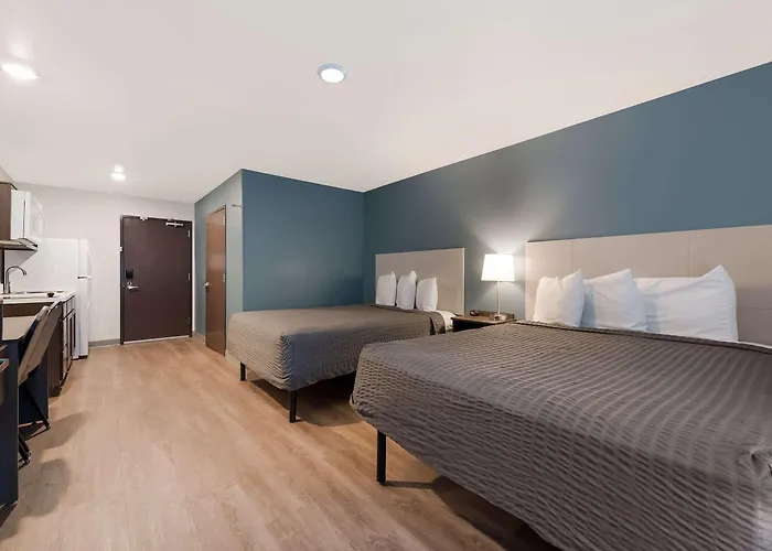 Woodspring Phoenix-deer Valley Hotel 2*