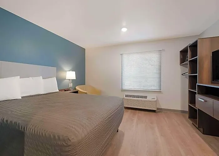 Woodspring Phoenix-deer Valley Phoenix