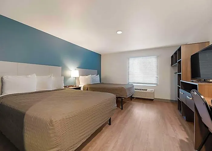 Woodspring Phoenix-deer Valley