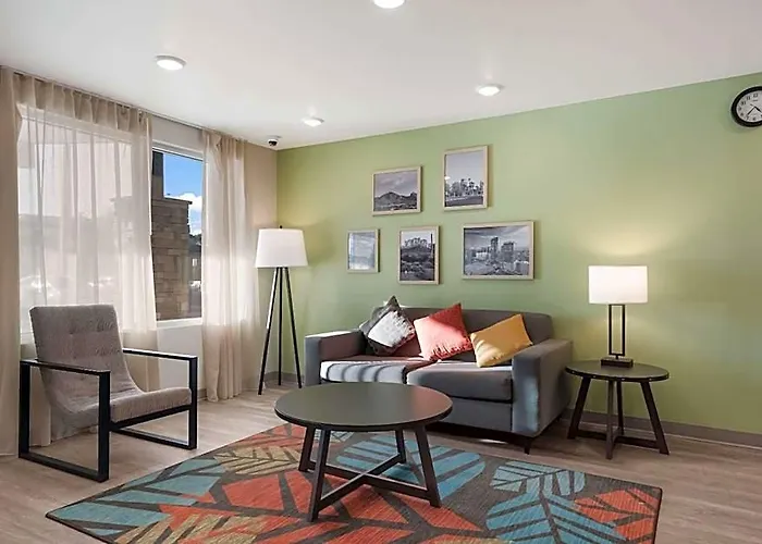 Woodspring Phoenix-deer Valley Phoenix